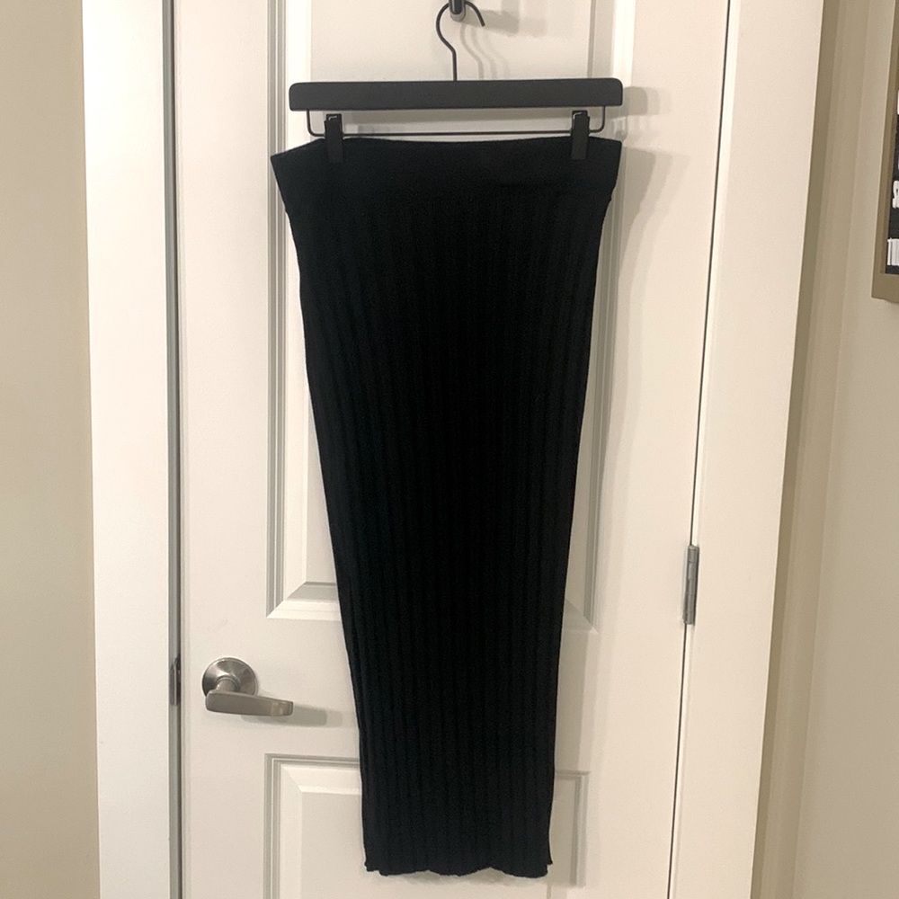 Abercrombie & Fitch Slim Ribbed Midaxi Skirt - Picture 2 of 5